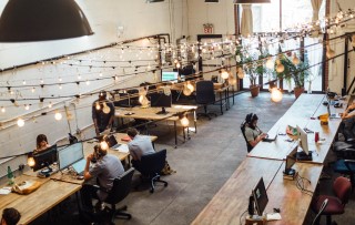 How to attract and retain a strong sales team